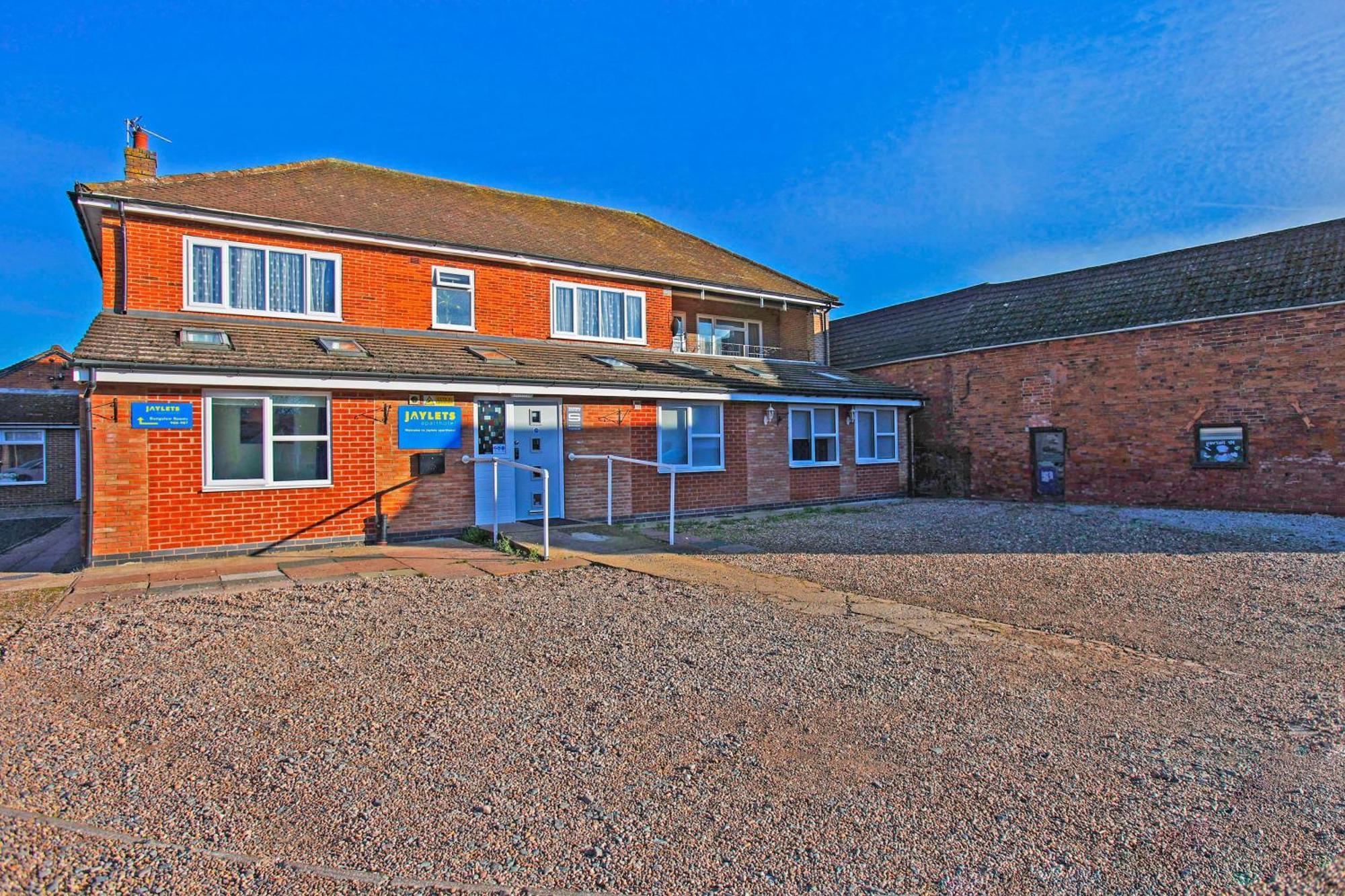 Oyo Aparthotel Hathern Extérieur photo